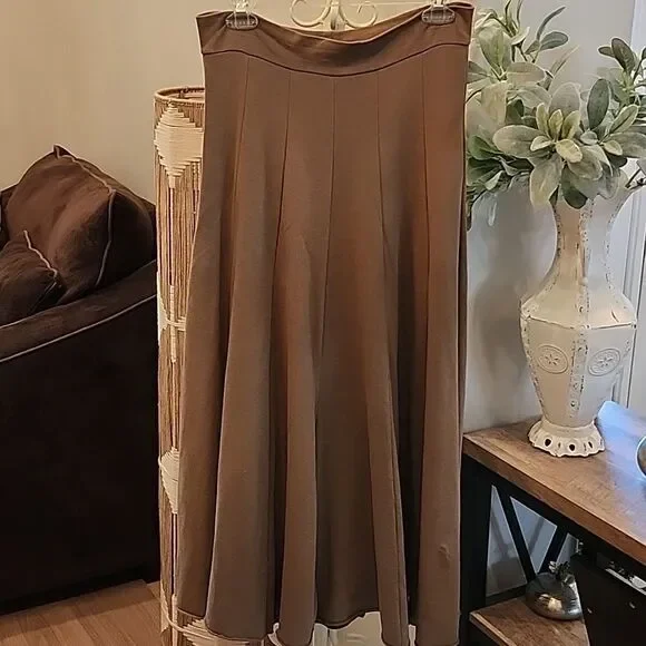 Flare Midi skirt size S Cognac